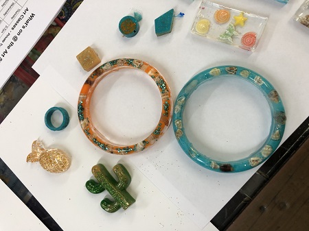 Resin Jewellery Workshop – This Sat 20th Nov 2021 few places left!